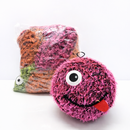 HD-333 FLUFFY FOOTBALLS PACK OF 20